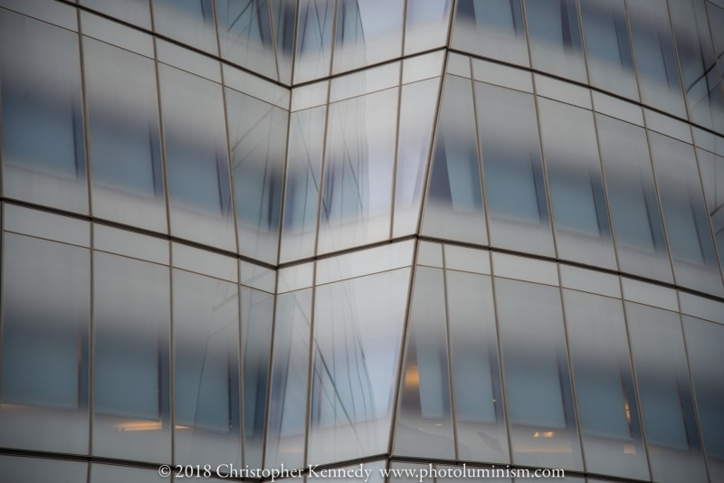 Mottled Glass building Manhattan-DSC_0913140906